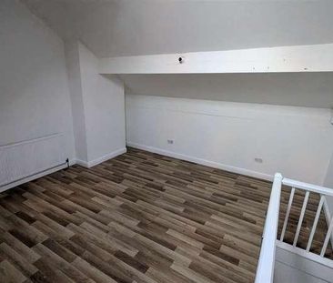 Nashville Terrace, BD22 - Photo 2