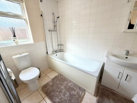 1 bedroom ground floor maisonette to rent - Photo 5