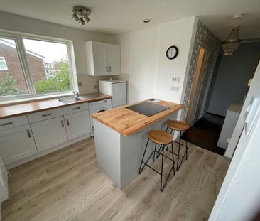 2 bed upper flat to rent in NE24 - Photo 2