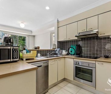 WALKING DISTANCE TO GARDEN CITY, LUXURY TOWNHOUSE FOR RENT, AIRCON ... - Photo 4