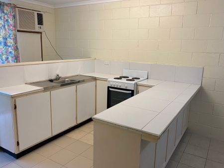 4/11 Maroong Street CURRAJONG - Photo 2