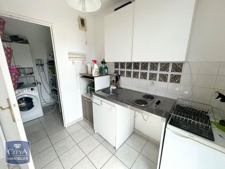 Location Appartement 2 pièces 48m² VALENCIENNES 59300 - Photo 4