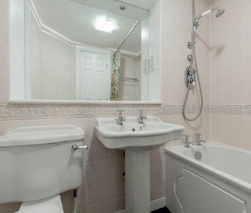 2 bedroom flat to rent - Photo 6