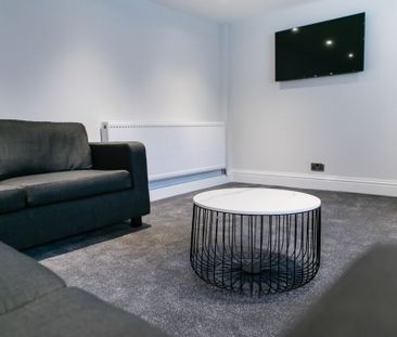 Lumley Avenue, Burley, Leeds - Photo 1