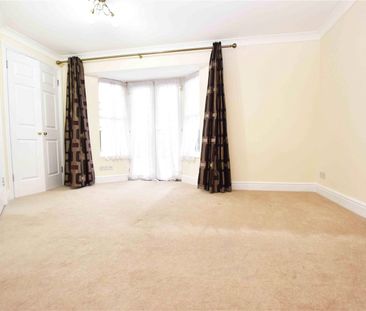 Draper Close, Isleworth - 2 bedrooms Property for lettings - Chaseb... - Photo 2