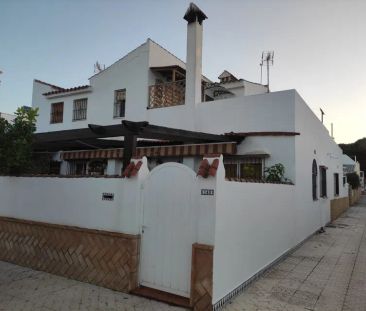 Alquiler de chalet adosado en Urbanización C.R.las Torres, 145 - Photo 1