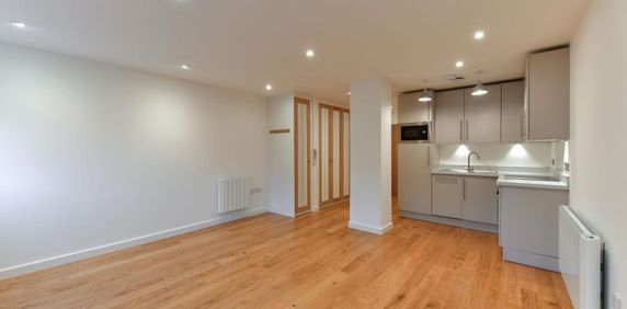 Broadway, Woking, Surrey, GU21 - Photo 2