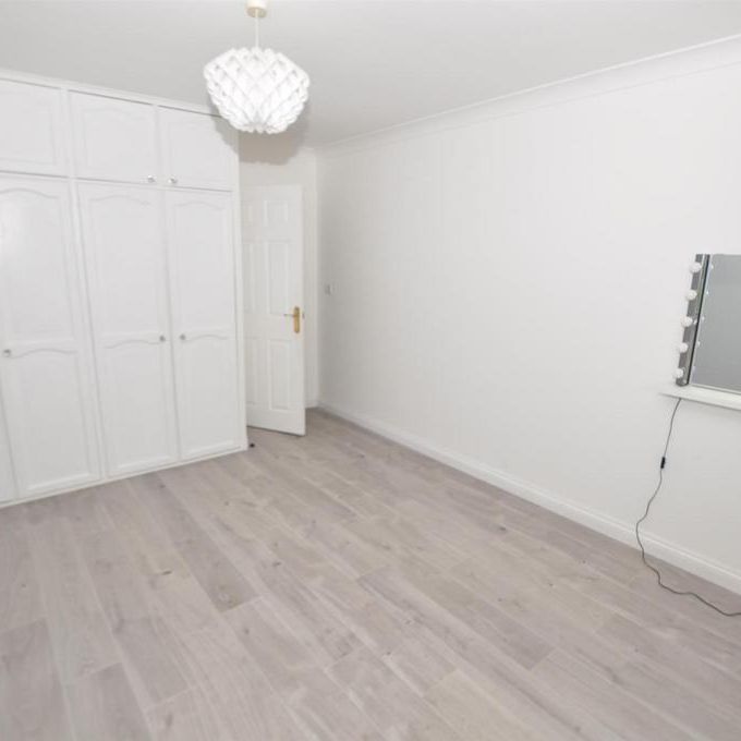 4 bedroom house to rent - Photo 1
