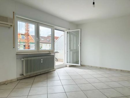 Helle Wohnung mit Dachterrasse und Stellplatz im Herzen von Rheinau! - Photo 3