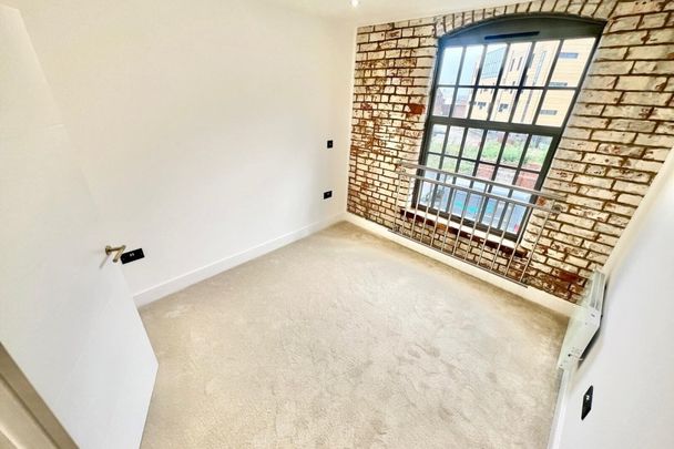 Overstone Road - Photo 1