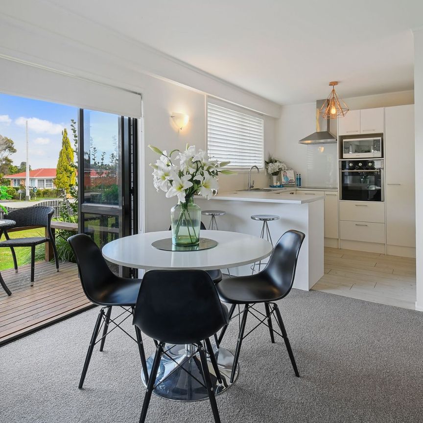 Unit 2, 95 Beach Road, Pahurehure, Auckland - Photo 1