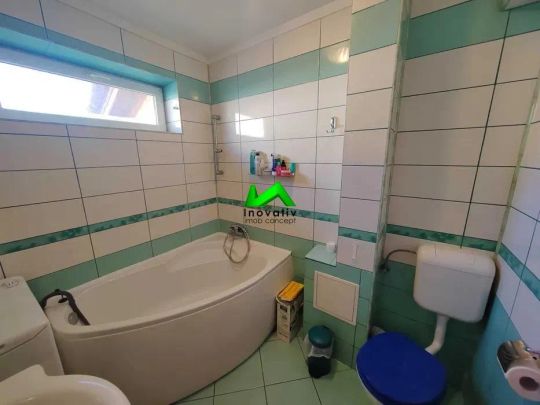 Apartament de inchiriat 3 camere Sibiu Turnisor - Photo 1