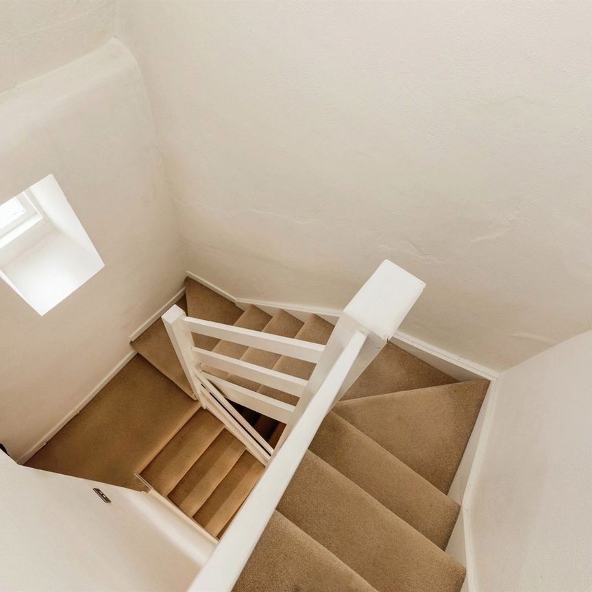 Avonvale Place, Bath, Batheaston - Photo 1