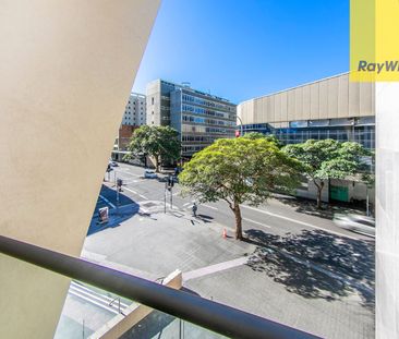 FULLY FURNISHED DESIGNER STUDIO APARTMENT - Photo 4