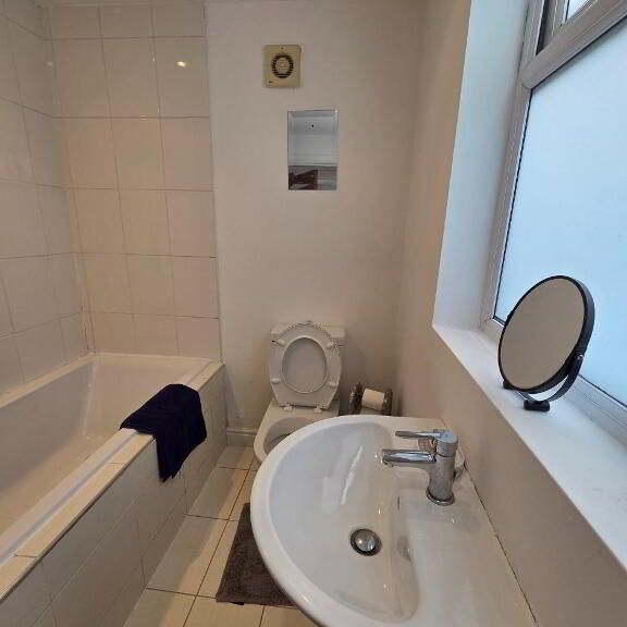 21 Heatherbell Street, Belfast, BT5 4SP - Photo 1