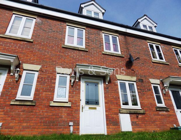 3 bedroom terraced house to rent - Photo 1