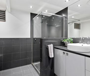 12/83 Lipson Street - Photo 1