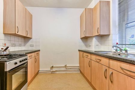 1 bedroom flat to rent - Photo 3