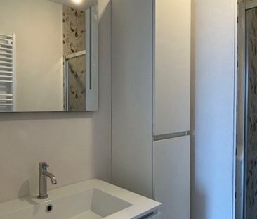 Appartement te huur in Diepenbeek voor € 875 met 1 slaapkamer - Photo 2