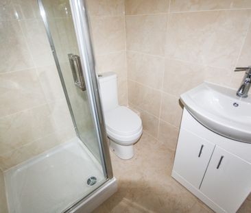 One-Bedroom House share - Photo 3