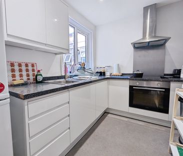 Burlington Mansions, Shirley Road, SO15 - Photo 6
