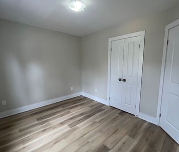 For Lease - 2921 Portage Road, Niagara Falls, Ontario - Photo 4
