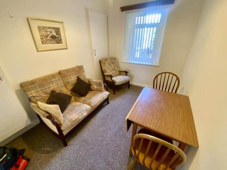 3 bedroom house to rent - Photo 2