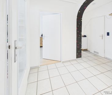 Offen, hell und zentral - Ihr neues Zuhause mit Balkon zum Entspannen - Photo 1