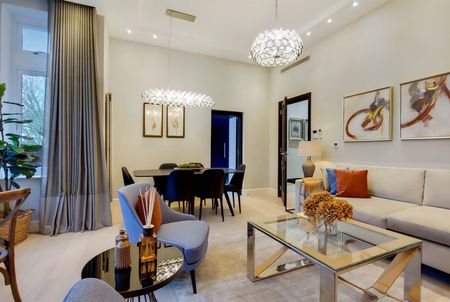 4 Bedroom Apartment - Photo 4