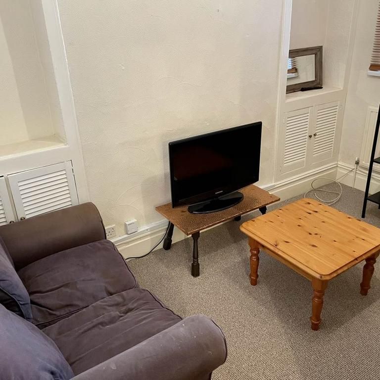 4 bedroom house to rent - Photo 1