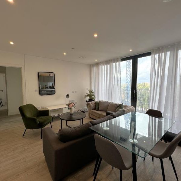 High Street, Staines - 2 bedrooms Property for lettings - Seymours - Photo 1