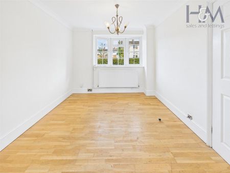 3 bedroom end of terrace house to rent - Photo 4