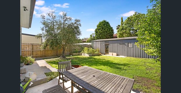 Charming weatherboard home with space and comfort in Preston - Photo 1