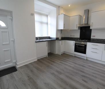 2 bedroom terraced house to rent - Photo 6