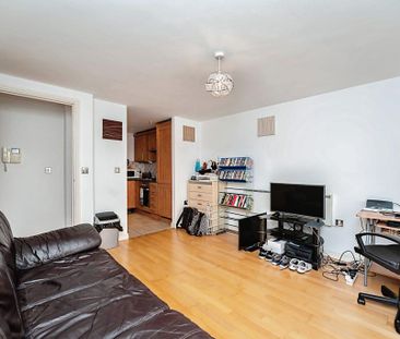 West Ealing - Photo 2