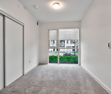 For Lease - 210 Sabina Drive Unit# 107, Oakville, Ontario - Photo 4