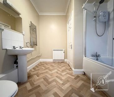 Town Pier, Gravesend - Photo 5