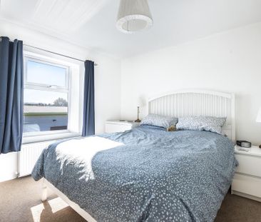 2 bedroom detached house to rent - Photo 3