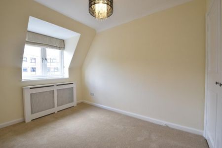 4 bedroom townhouse to rent - Photo 3