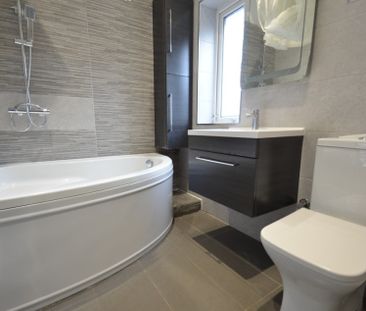 3 bedroom Property to rent - Photo 6