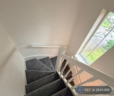 3 bedroom detached house to rent - Photo 3