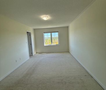 For Lease - 128 Oakmont Drive, Loyalist, Ontario - Photo 3
