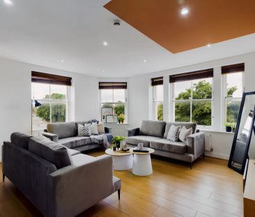 Apartment 2 - 9 Bedroom House - Photo 2