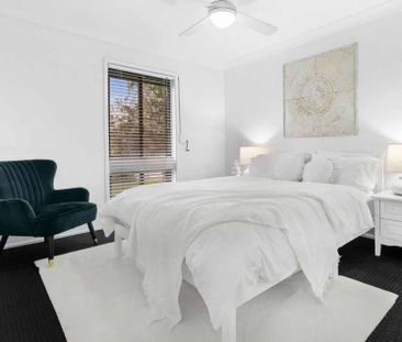 15 Greenbank Drive, Werrington Downs - Photo 2