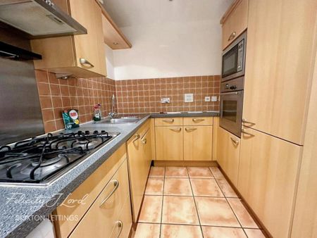 2 bedroom flat to rent - Photo 4