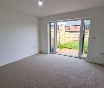 Darling Lane, Leicester, LE4 - Photo 1