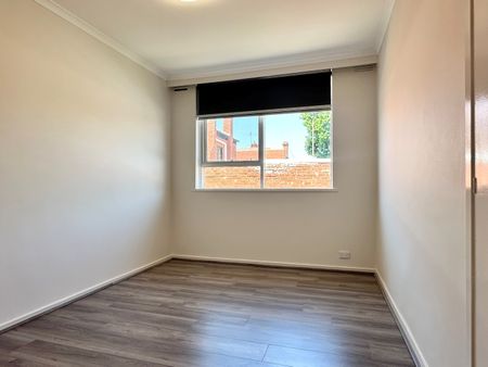 10/540 Glen Huntly Rd, Elsternwick VIC 3185 - Apartment For Rent | Domain - Photo 5