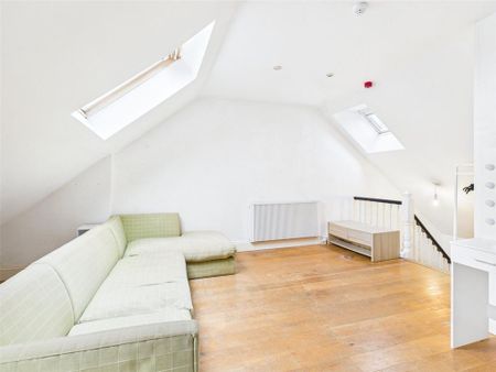 Studio to rent - Photo 2