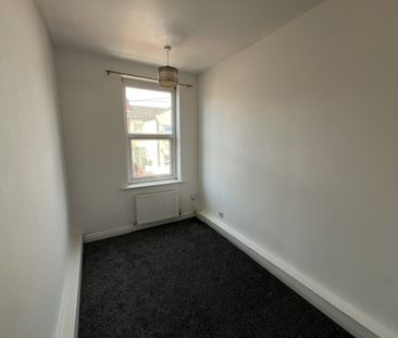 3 Bed Terraced House, Attleboro Road, M40 - Photo 4