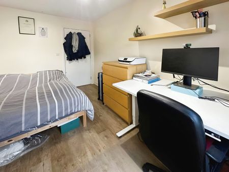 2 bedroom apartment to rent - Photo 5